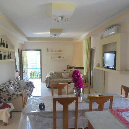Appartement Kostas Family House à Káto Ássos Extérieur photo
