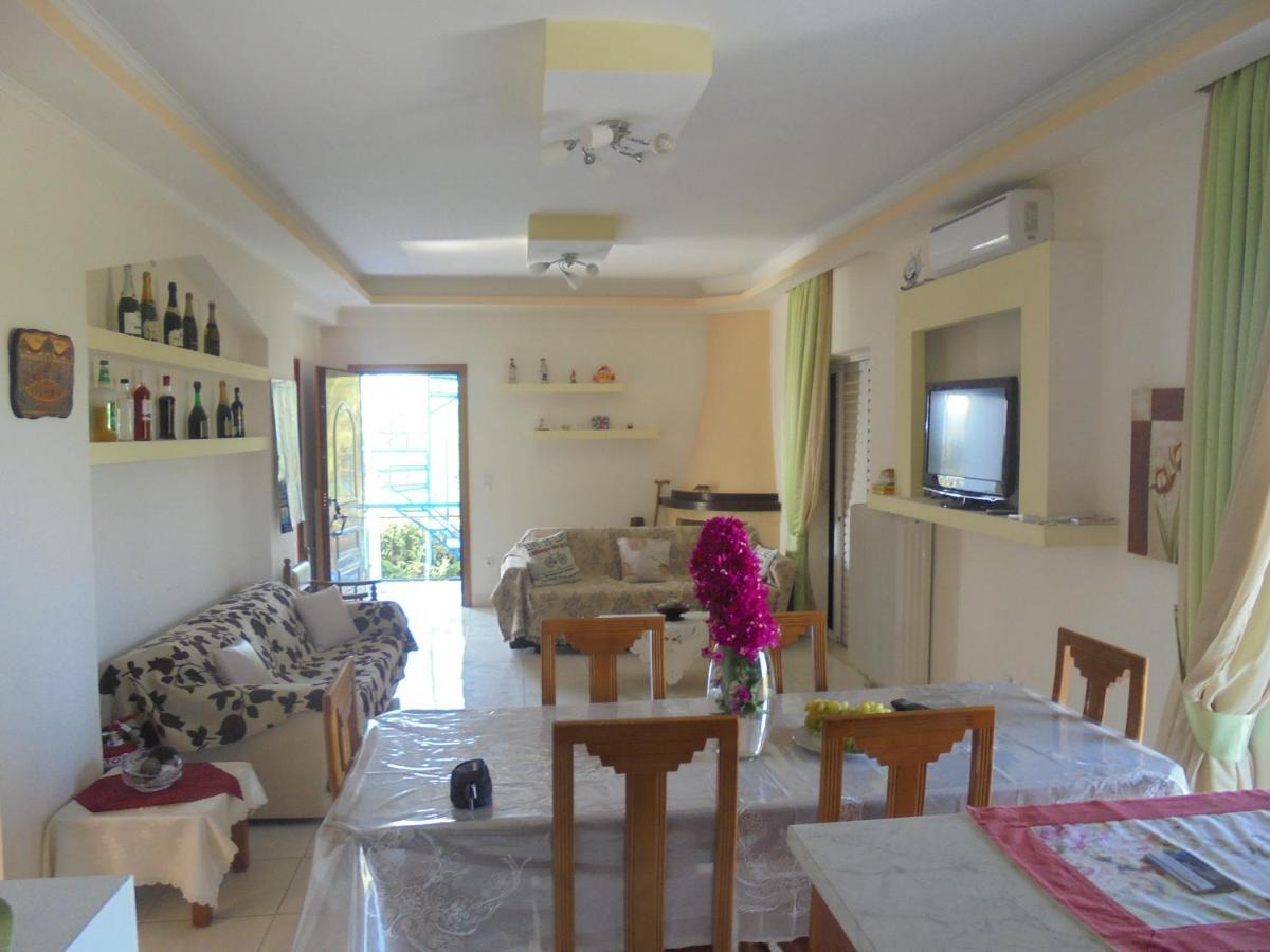 Appartement Kostas Family House à Káto Ássos Extérieur photo