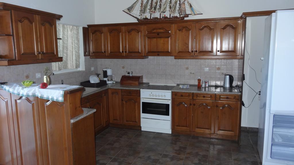 Appartement Kostas Family House à Káto Ássos Extérieur photo